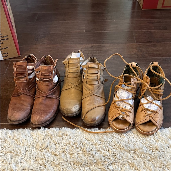 FREEBIRD LOT OF three pair 9 - Picture 8 of 12